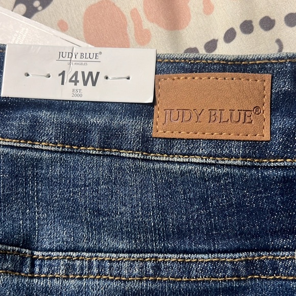 Judy Blue Mid Rise Jeans - Picture 6 of 6